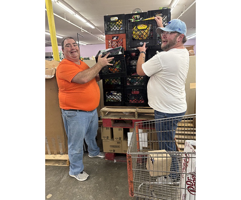 OPPD employees volunteer at Open Door Mission.